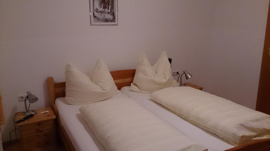 Gasthof Zum Goldenen Pflug 암스테텐 객실 사진